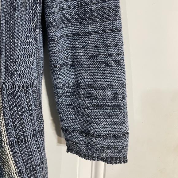 Le-La Sweater - Picture 4 of 5